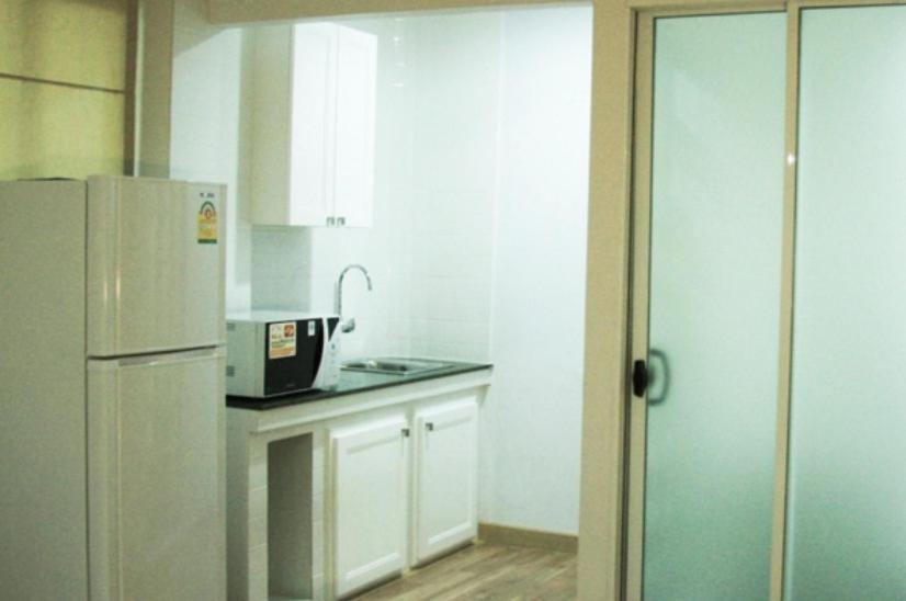 101 Sukhumvit Service Apartment Μπανγκόκ Δωμάτιο φωτογραφία