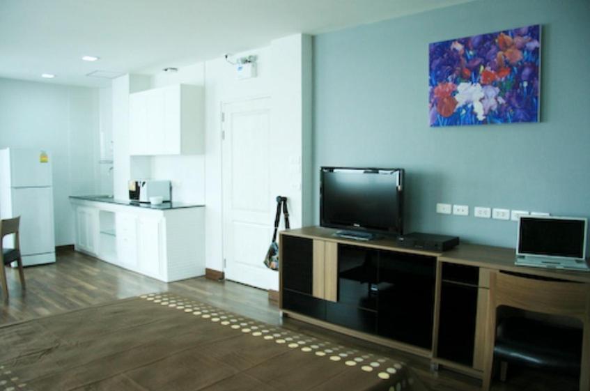 101 Sukhumvit Service Apartment Μπανγκόκ Δωμάτιο φωτογραφία